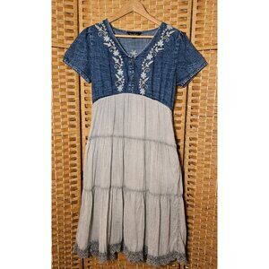 Young Threads Maxi Dress Size M